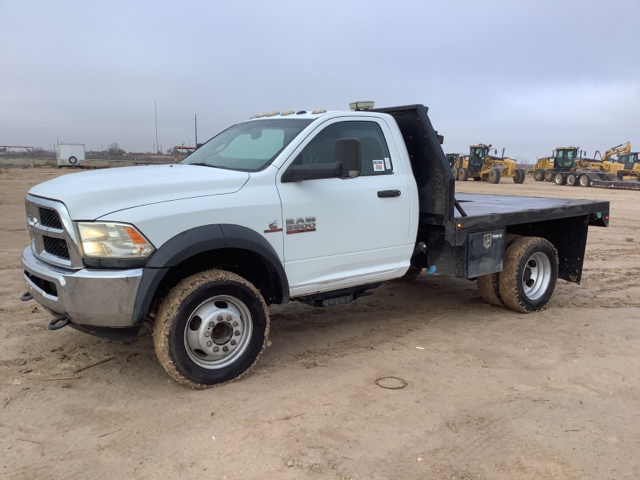 2015 Ram 5500 Heavy Duty 4x4 Flatbed Truck