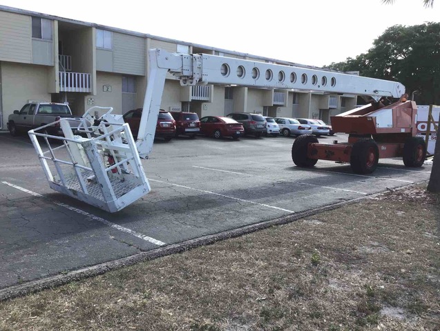 Snorkel Pro-126CU 4WD Diesel Telescopic Boom Lift Snorkel Pro-126CU 4WD Diesel Telescopic Boom Lift