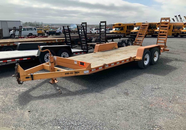 2015 (unverified) T/A Equipment Trailer