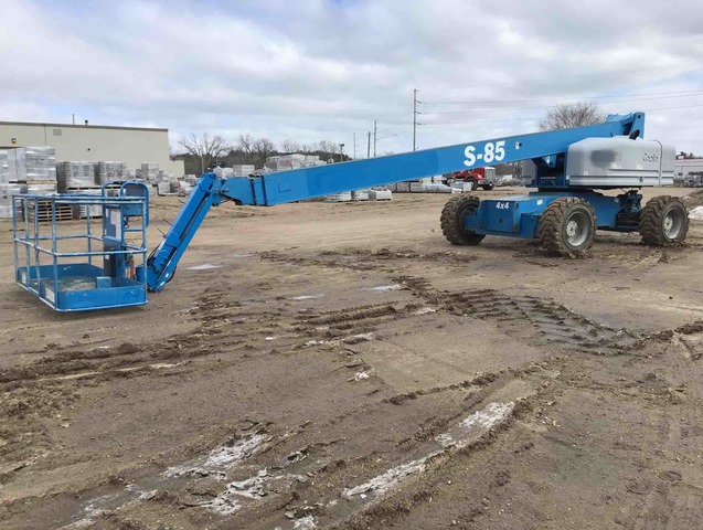Genie S85 4WD Diesel Telescopic Boom Lift Genie S85 4WD Diesel Telescopic Boom Lift