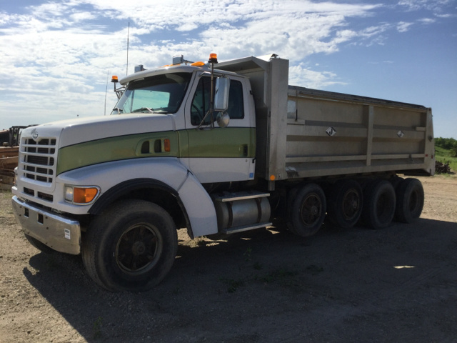 1999 Sterling LT9511 Quad/A Dump Truck 1999 Sterling LT9511 Quad/A Dump Truck