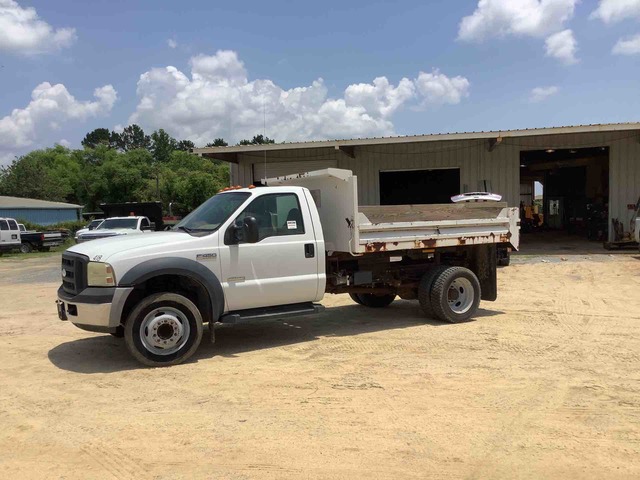 2007 Ford F450 4x2 Flatbed Dump Truck 2007 Ford F450 4x2 Flatbed Dump Truck
