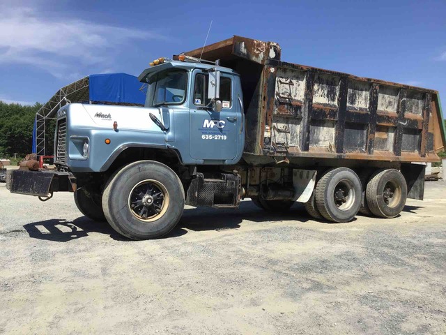 1988 Mack DM690S T/A Dump Truck 1988 Mack DM690S T/A Dump Truck