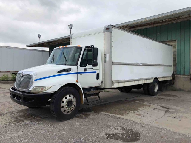 2006 International 4300 4x2 Van Truck