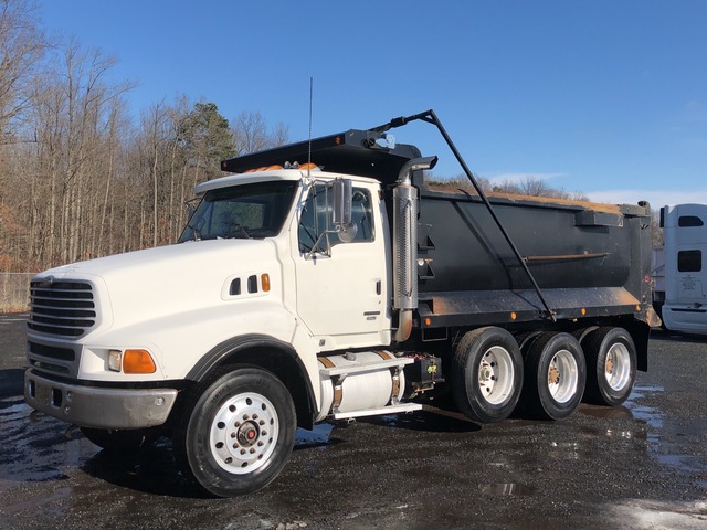 2007 Sterling LT9500 6x4 Tri/A Dump Truck 2007 Sterling LT9500 6x4 Tri/A Dump Truck