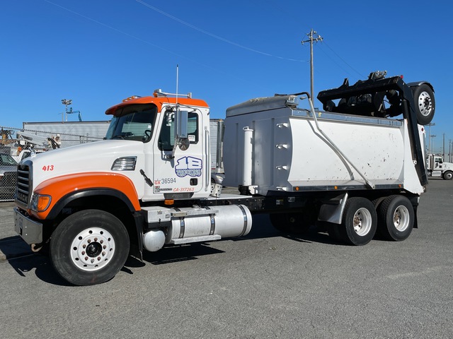 2007 Mack CV713 6x4 T/A Dump Truck 2007 Mack CV713 6x4 T/A Dump Truck