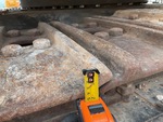 Undercarriage with Left Grouser Height