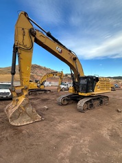 2021 Cat 374 Tracked Excavator