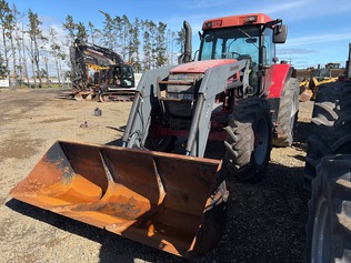 2005 McCormick MC125 4WD Tractor 2005 McCormick MC125 4WD Tractor