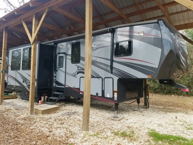 2014 (unverified) Heartland Road Warrior RT 425 Travel Trailer 2014 (unverified) Heartland Road Warrior RT 425 Travel Trailer